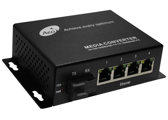Komercyjny konwerter mediów Ethernet 1310/1550nm z 1 portem światłowodowym i 4 portami POE